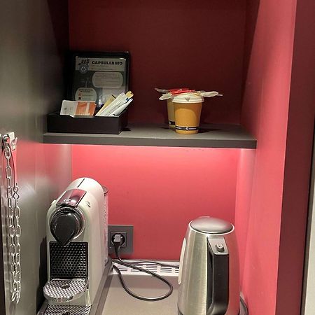 Mercure Lyon Charbonnieres Экстерьер фото
